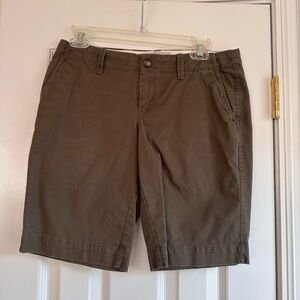 Old Navy Khaki Bermuda Shorts Size 6